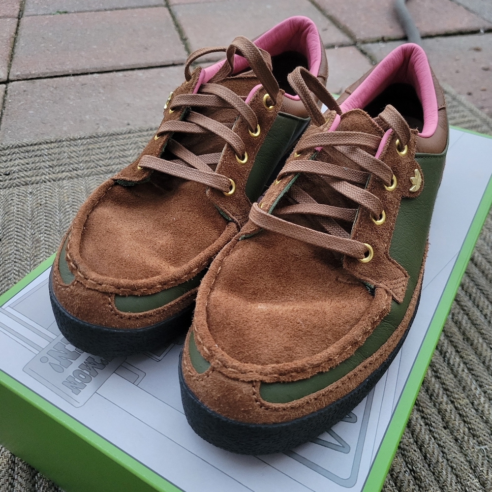 Mens size 10.5 - Adidas x Simpson Mccarten Left Handers Rule Ned Flanders